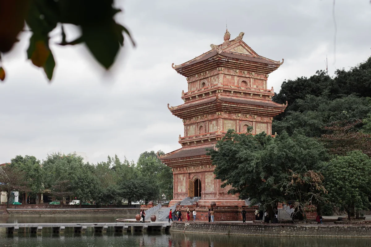 Quan Thanh Temple view 2