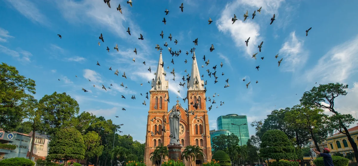 Notre-Dame Cathedral Basilica of Saigon feature