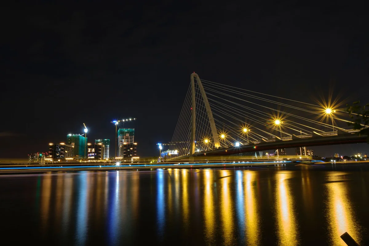 Saigon River feature