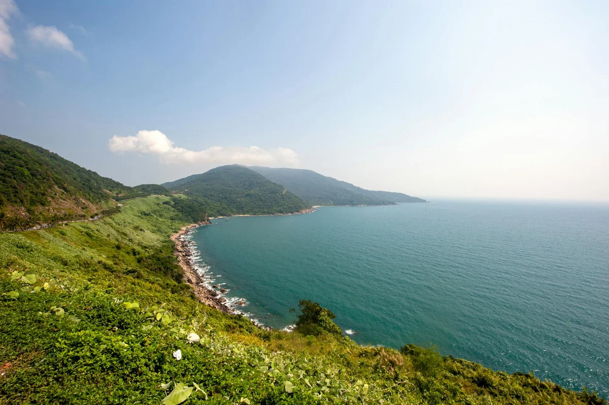 Son Tra Peninsula feature