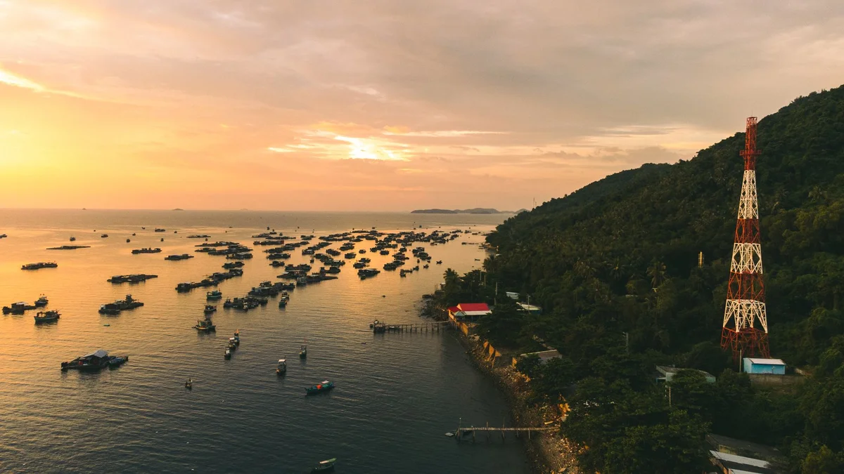 Tam Giang Lagoon view 2