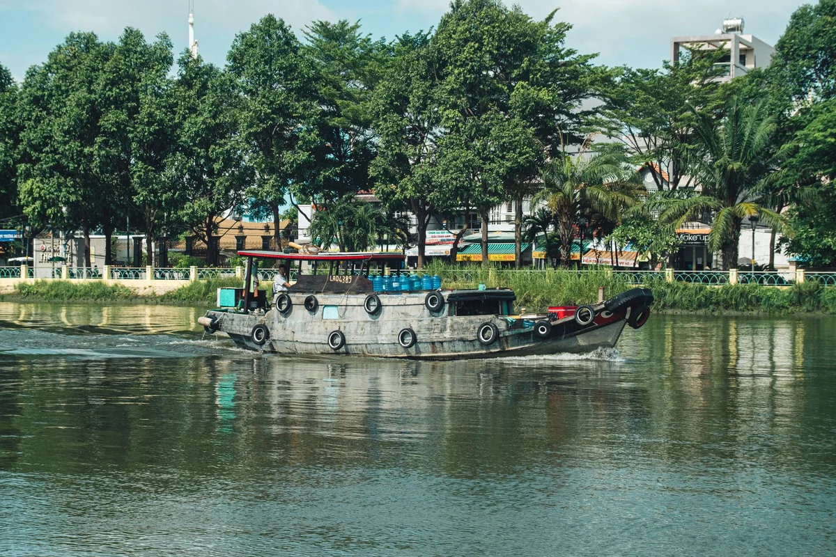 Thanh Da Peninsula feature