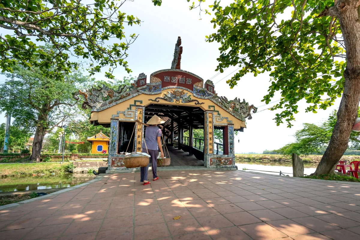 Thanh Toan Bridge view 2