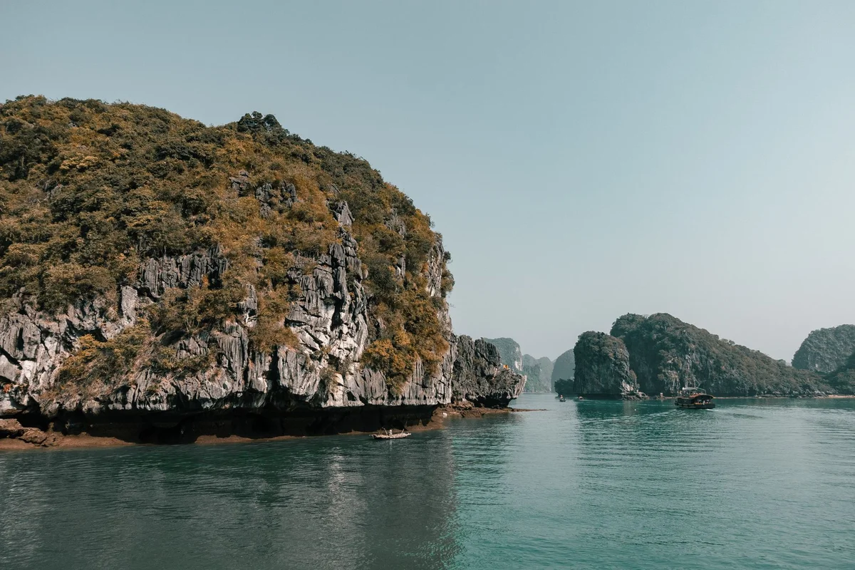 Thien Canh Son Cave view 1
