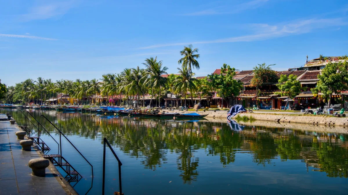 Thu Bon River view 1