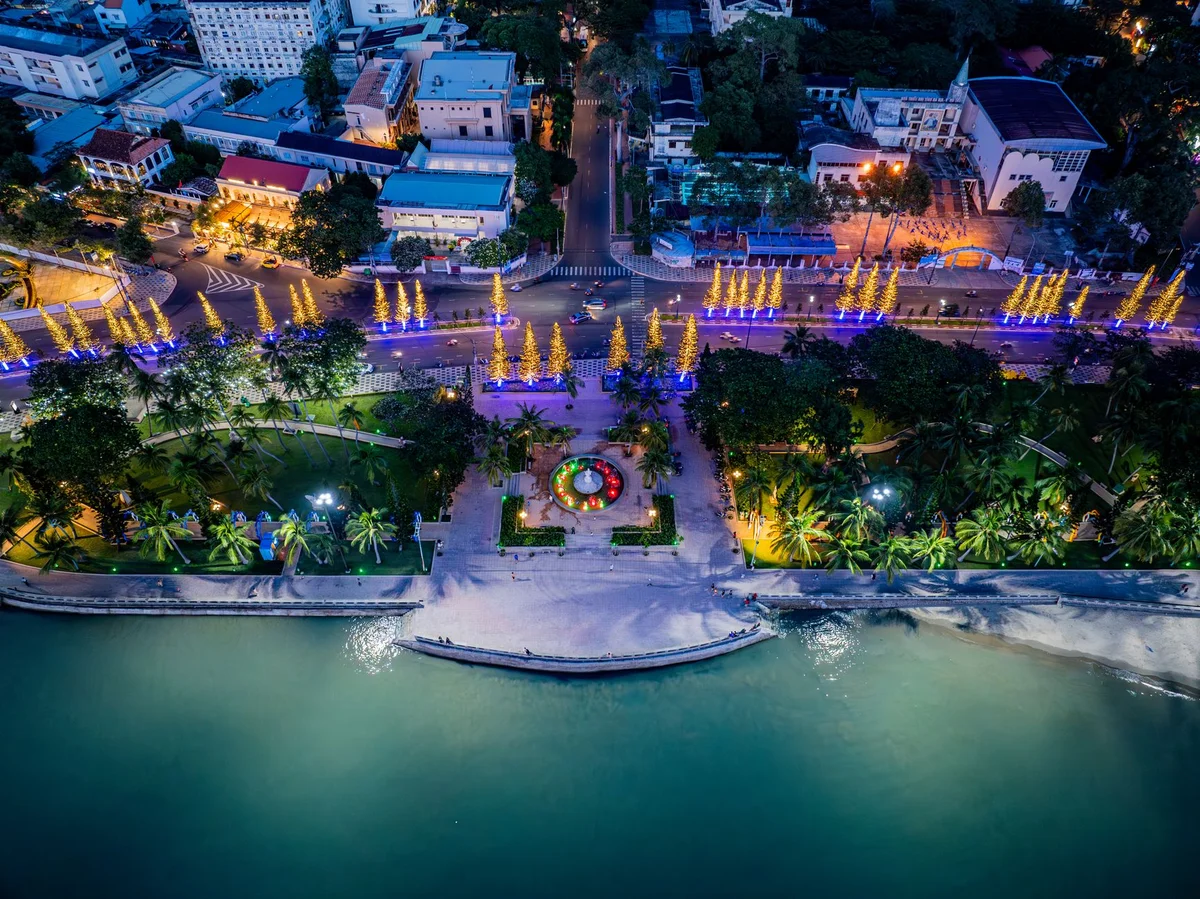 Tran Phu Promenade view 1