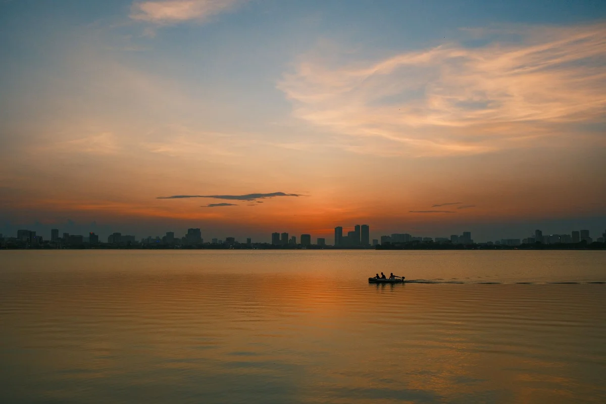 Tran Quoc Pagoda view 2
