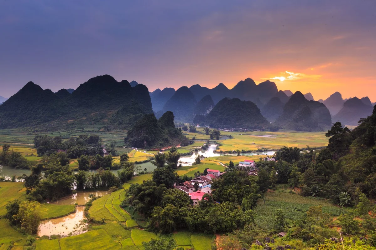 Tuy Loan Ancient Village feature