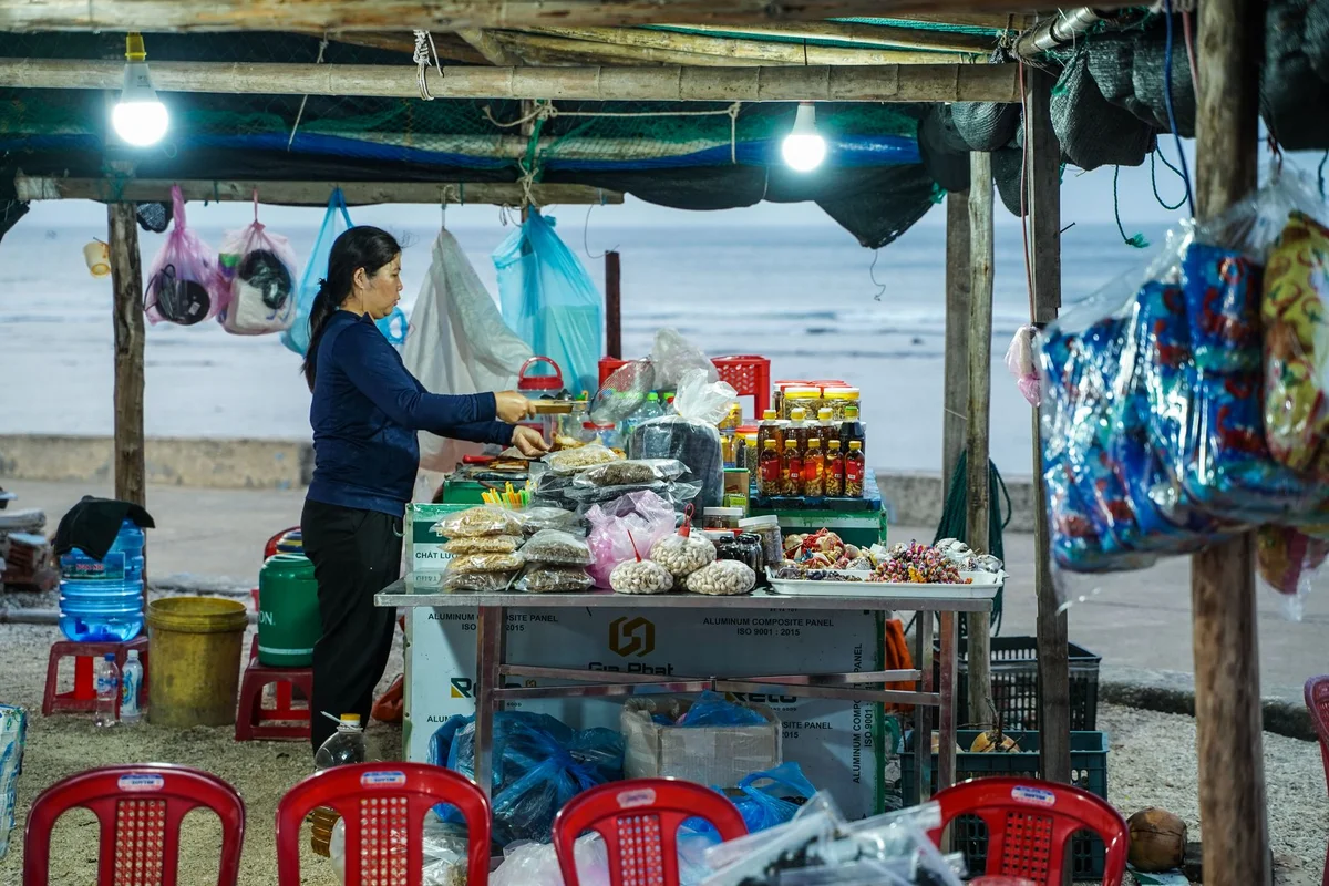 Vuon Dao Market view 1