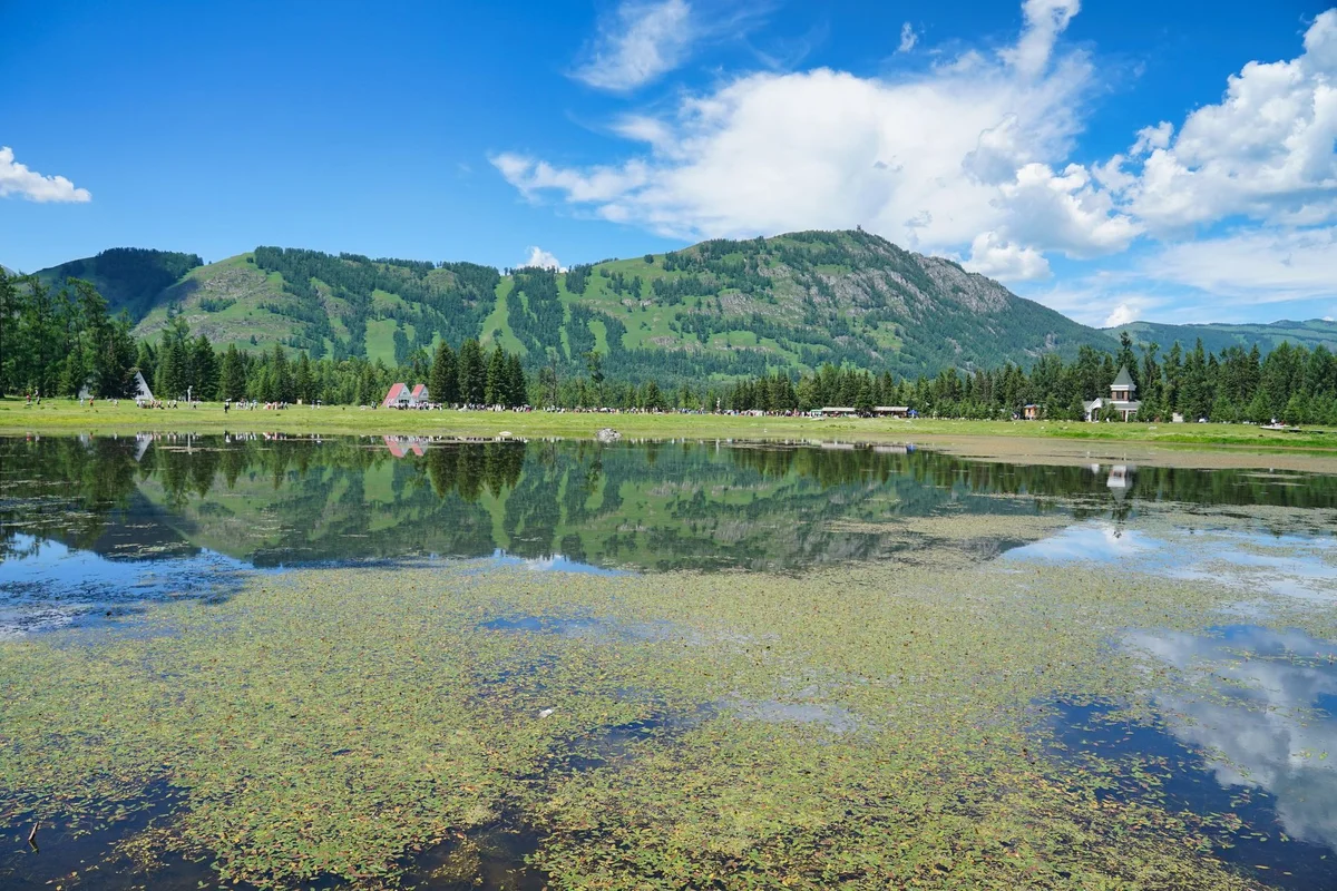 Tristaina Lakes view 2