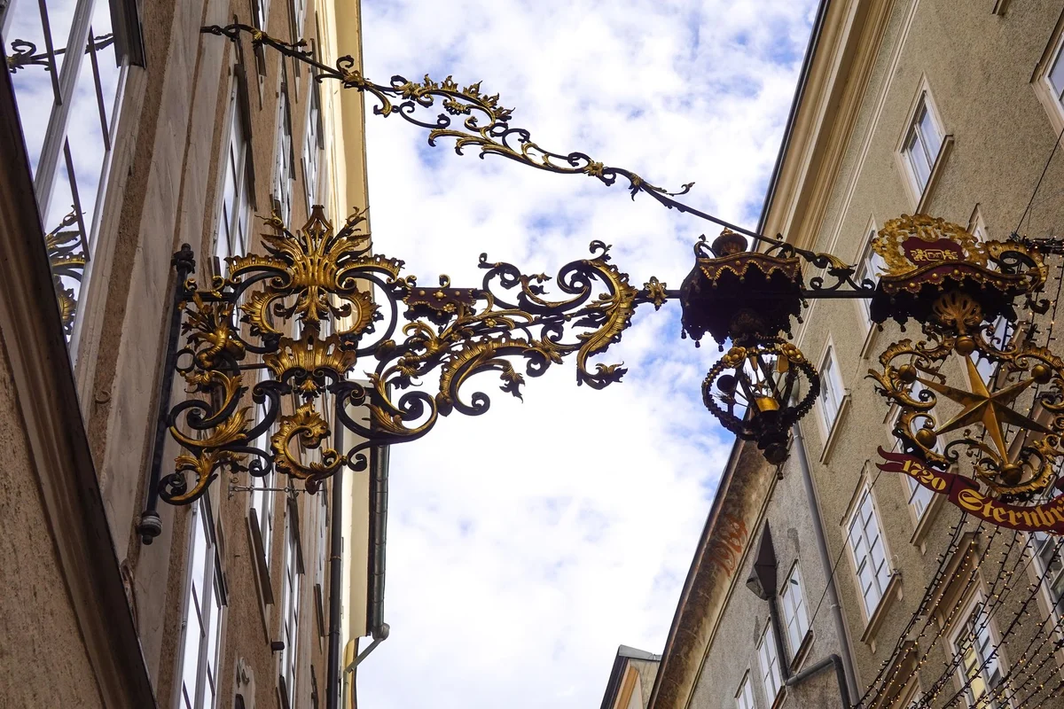 Getreidegasse view 1