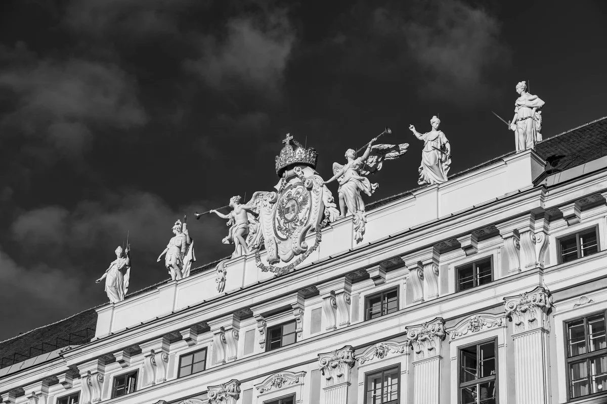 Kaiserliche Apotheke Vienna view 1