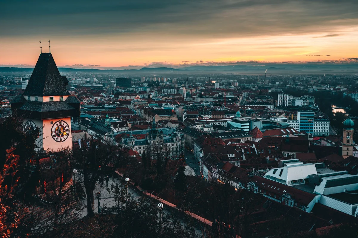 Schlossberg Graz feature