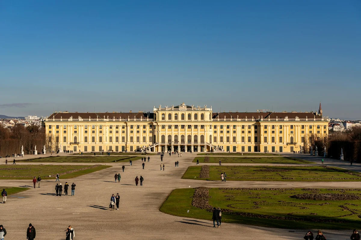 Schönbrunn Palace feature