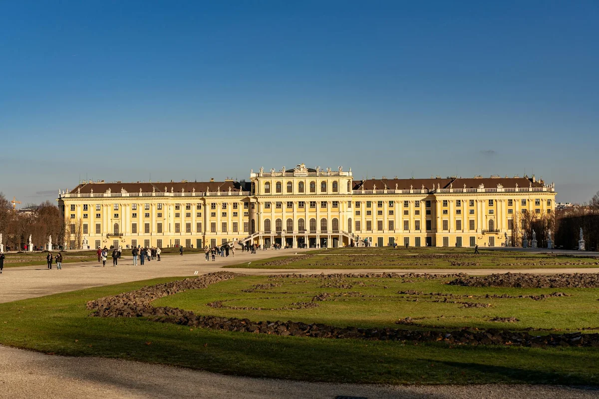 Schönbrunn Palace view 2