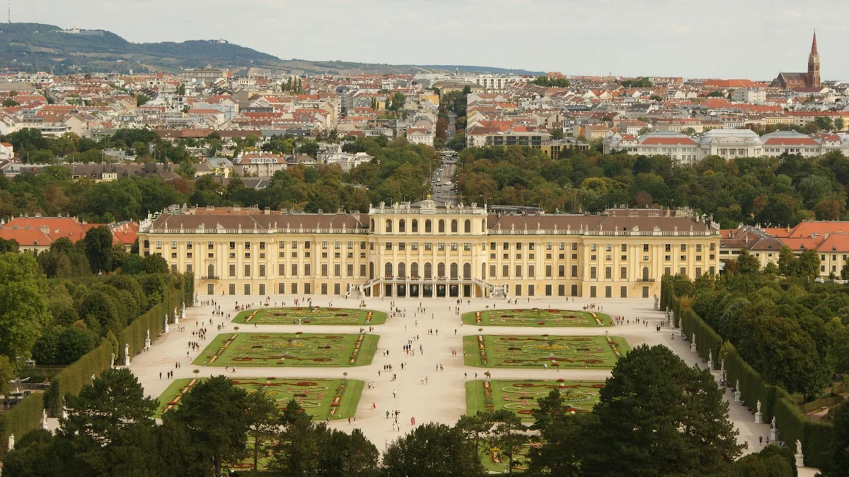 Schönbrunn Palace view 1