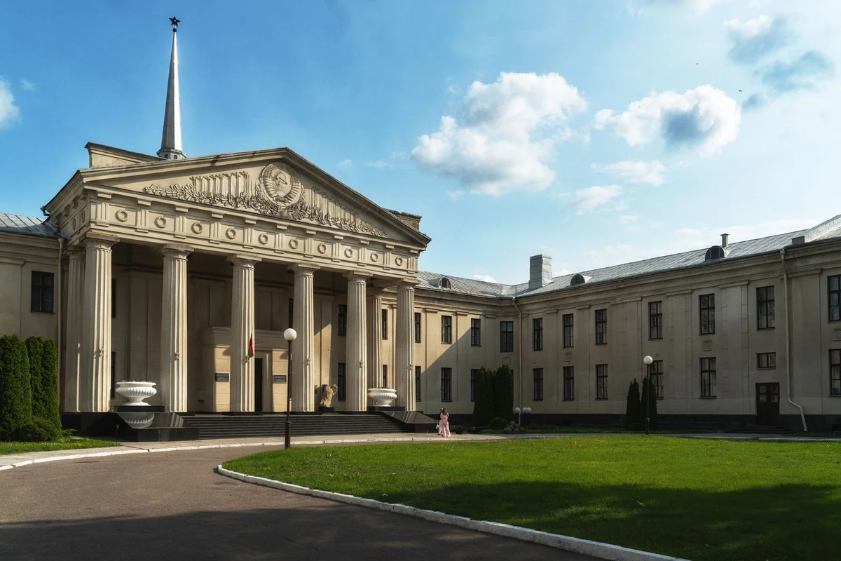 Grodno Pharmacy Museum feature