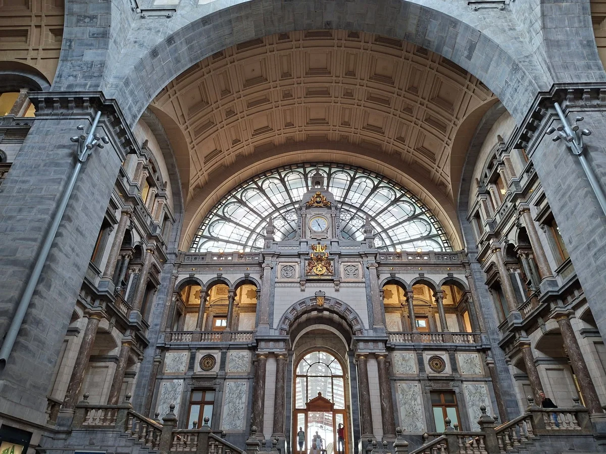 Antwerp Central Station feature