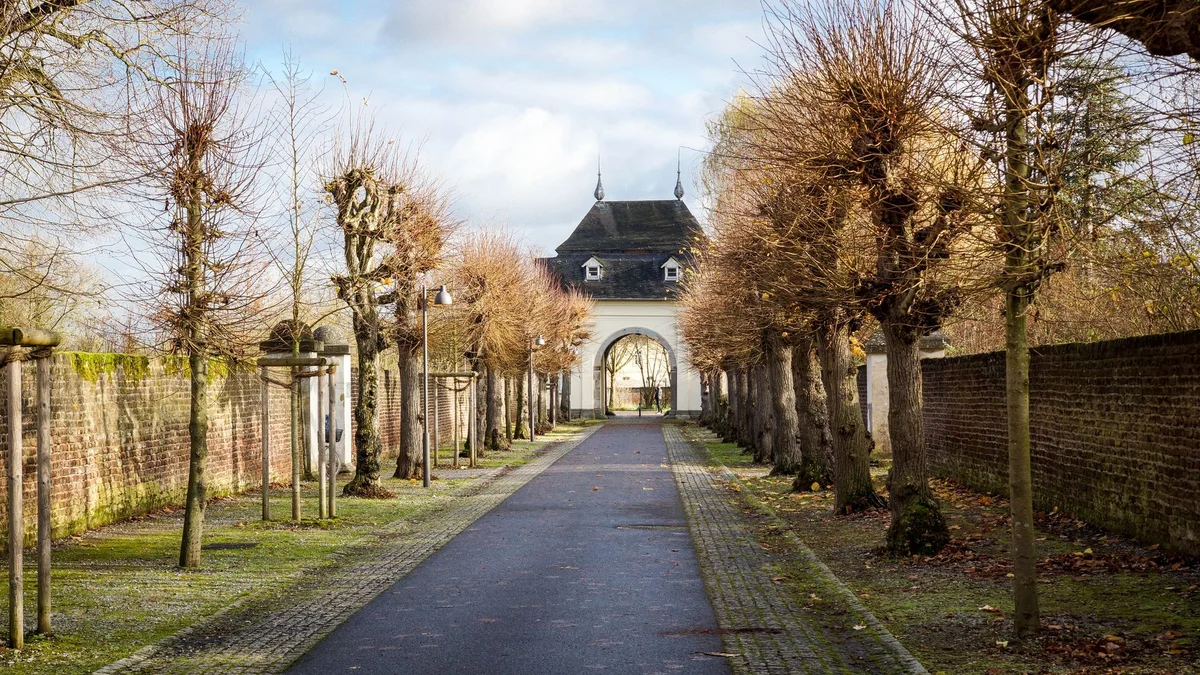 Beguinage Bruges view 2