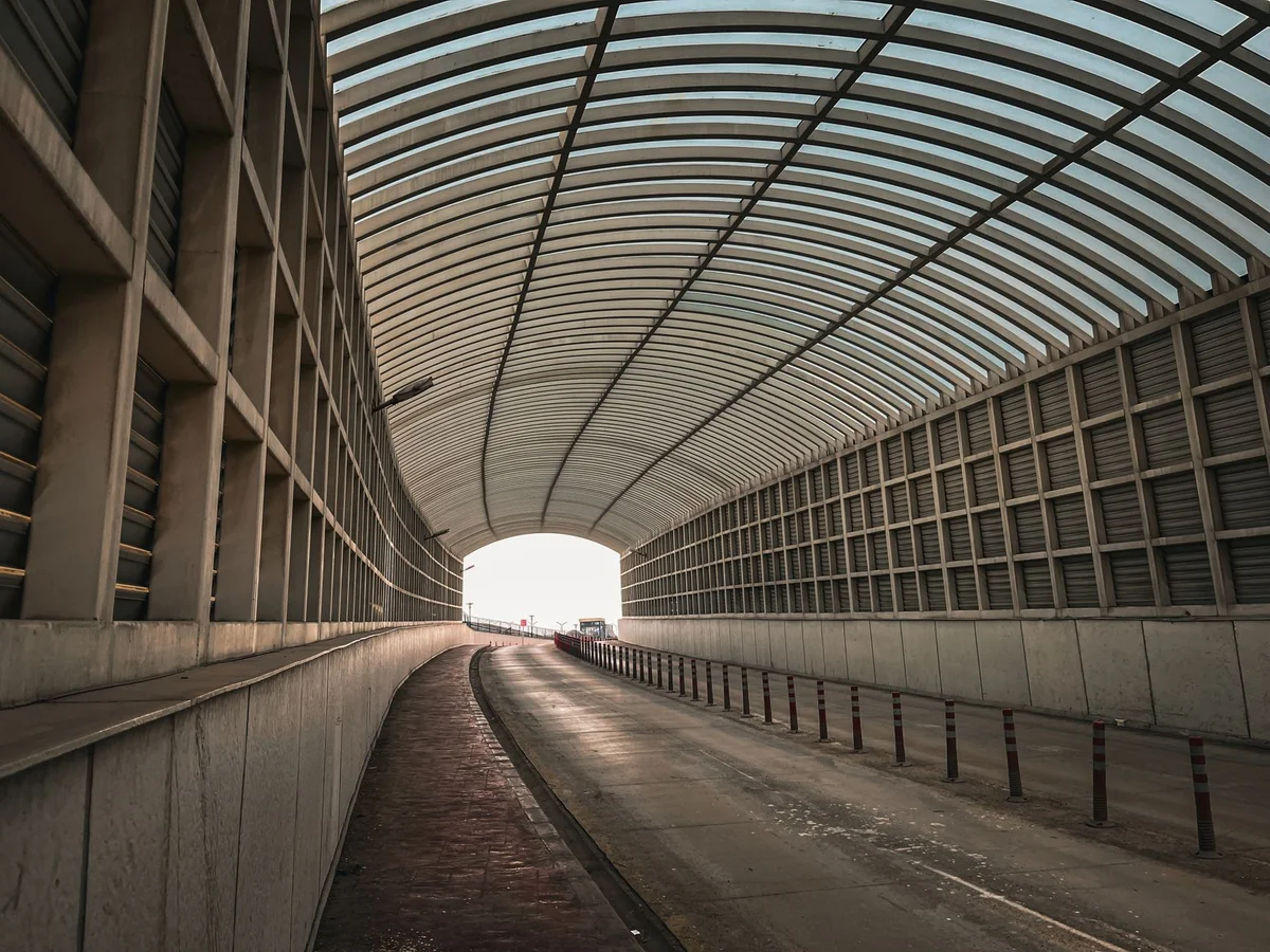 Rue des Tanneurs Tunnel view 2