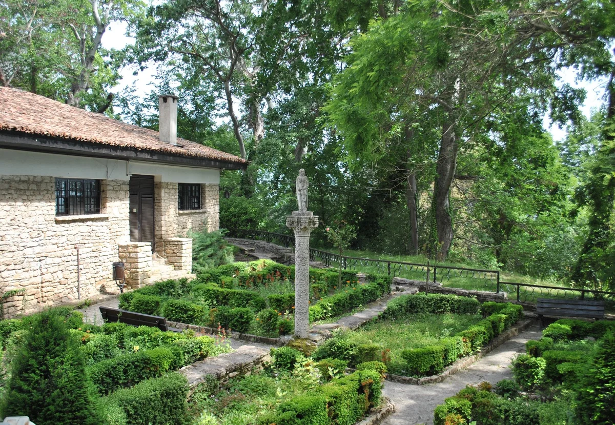 Euxinograd Palace feature