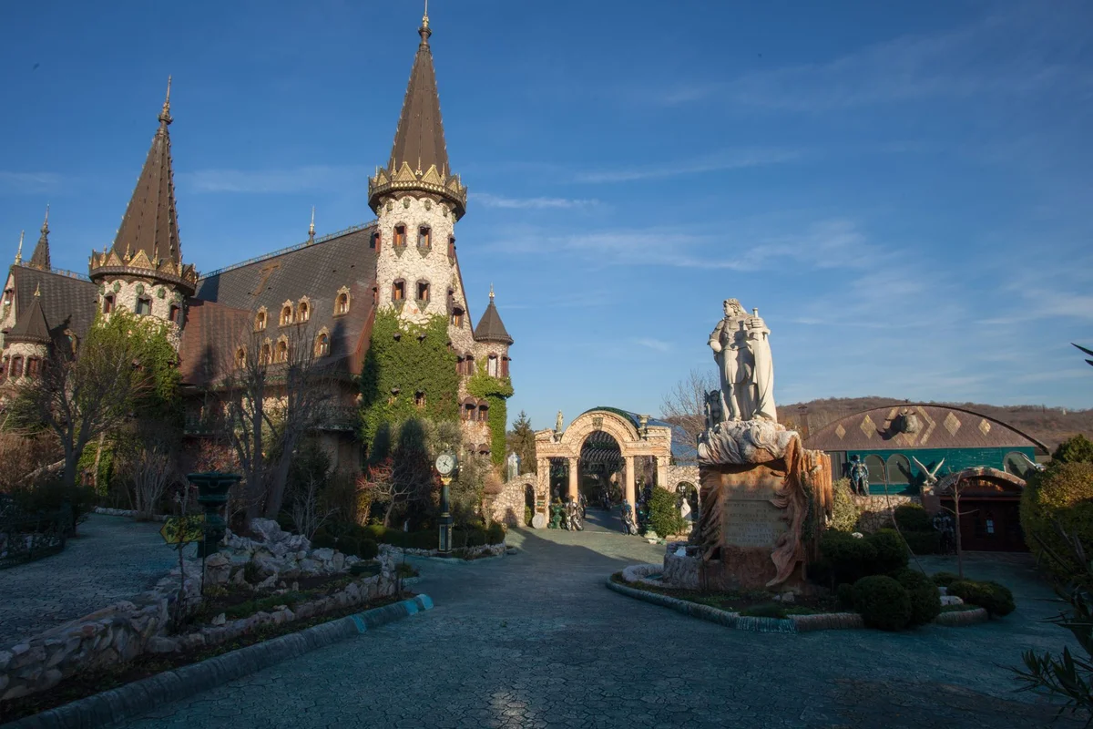 Euxinograd Palace view 2
