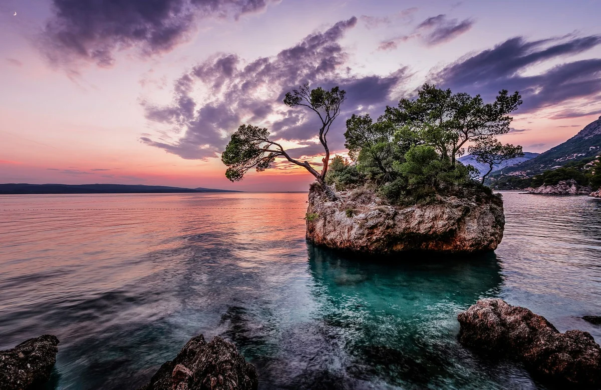 Kolocep Island feature