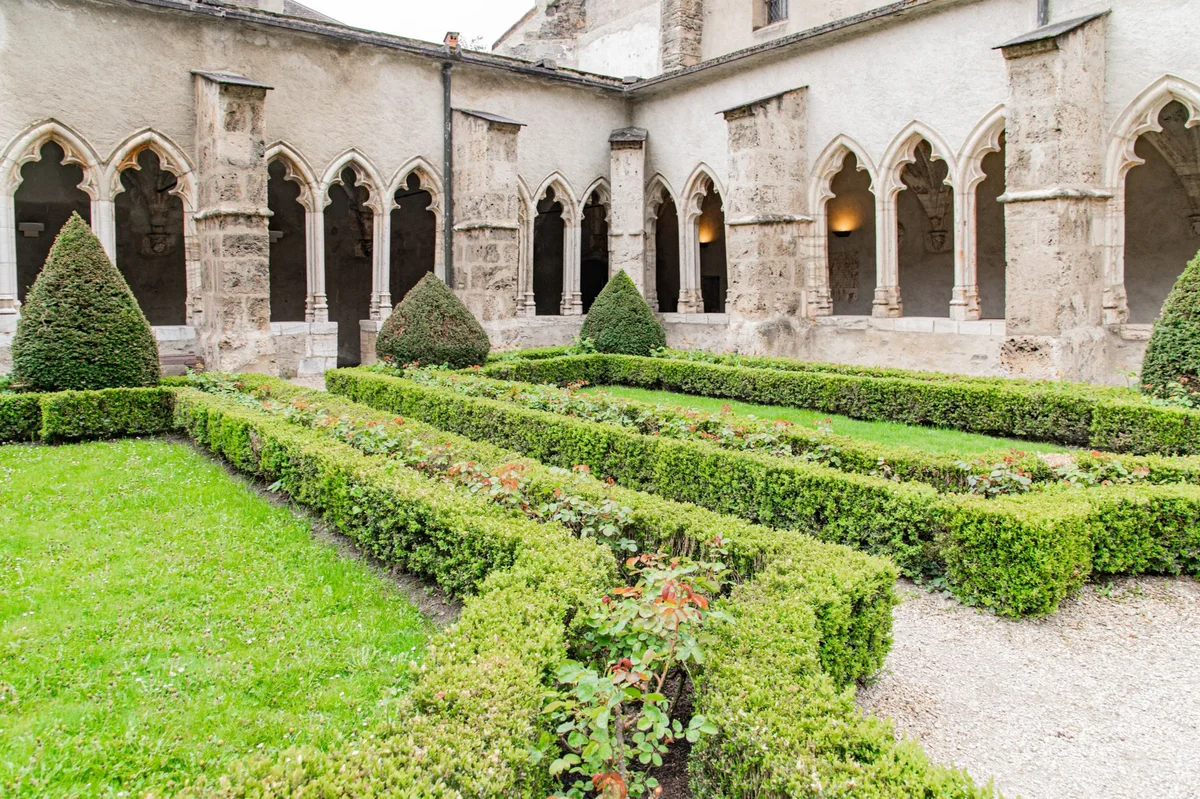 Medieval Mediterranean Garden view 2