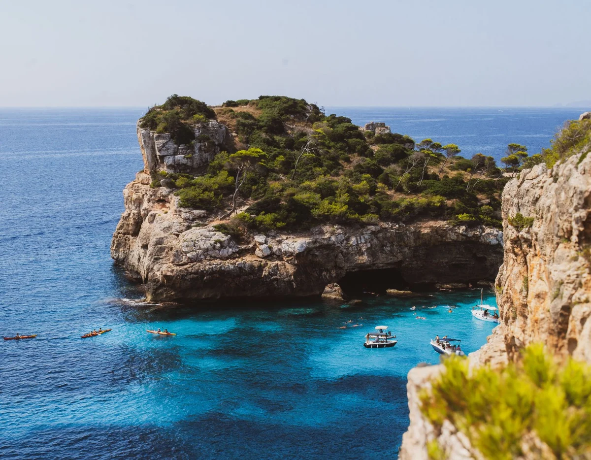 Odysseus Cave feature