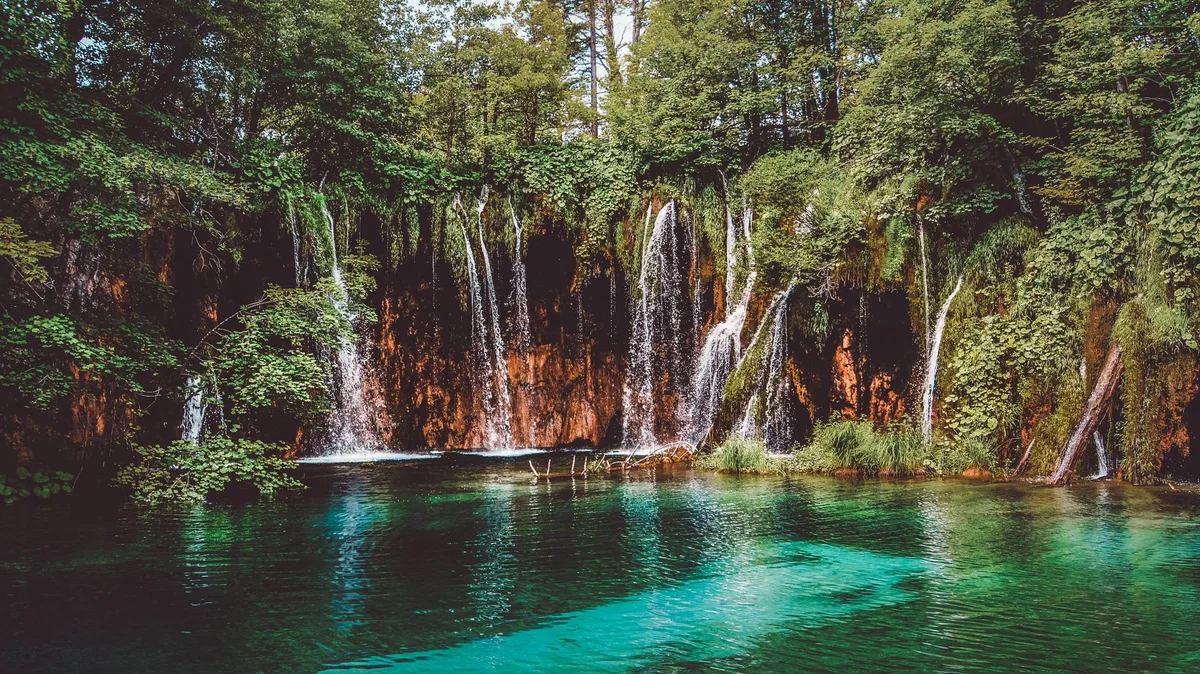 Plitvice Lower Lakes view 2