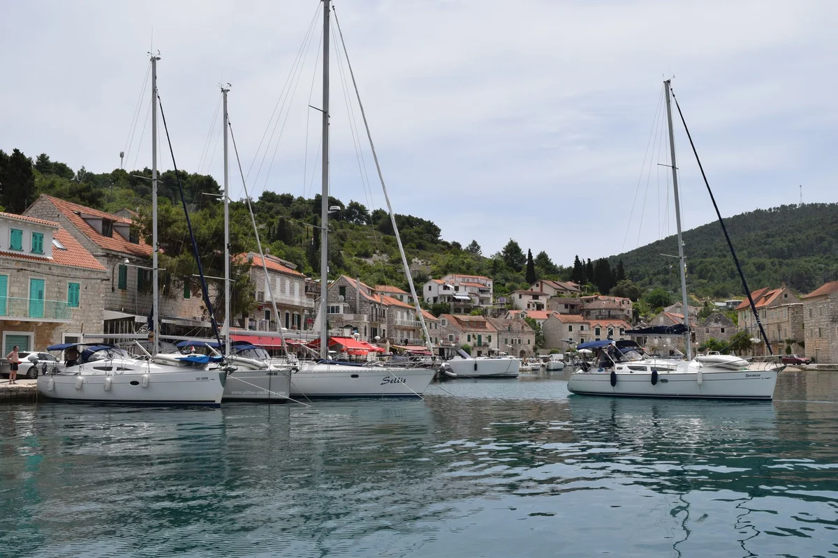 Sutivan Harbour feature