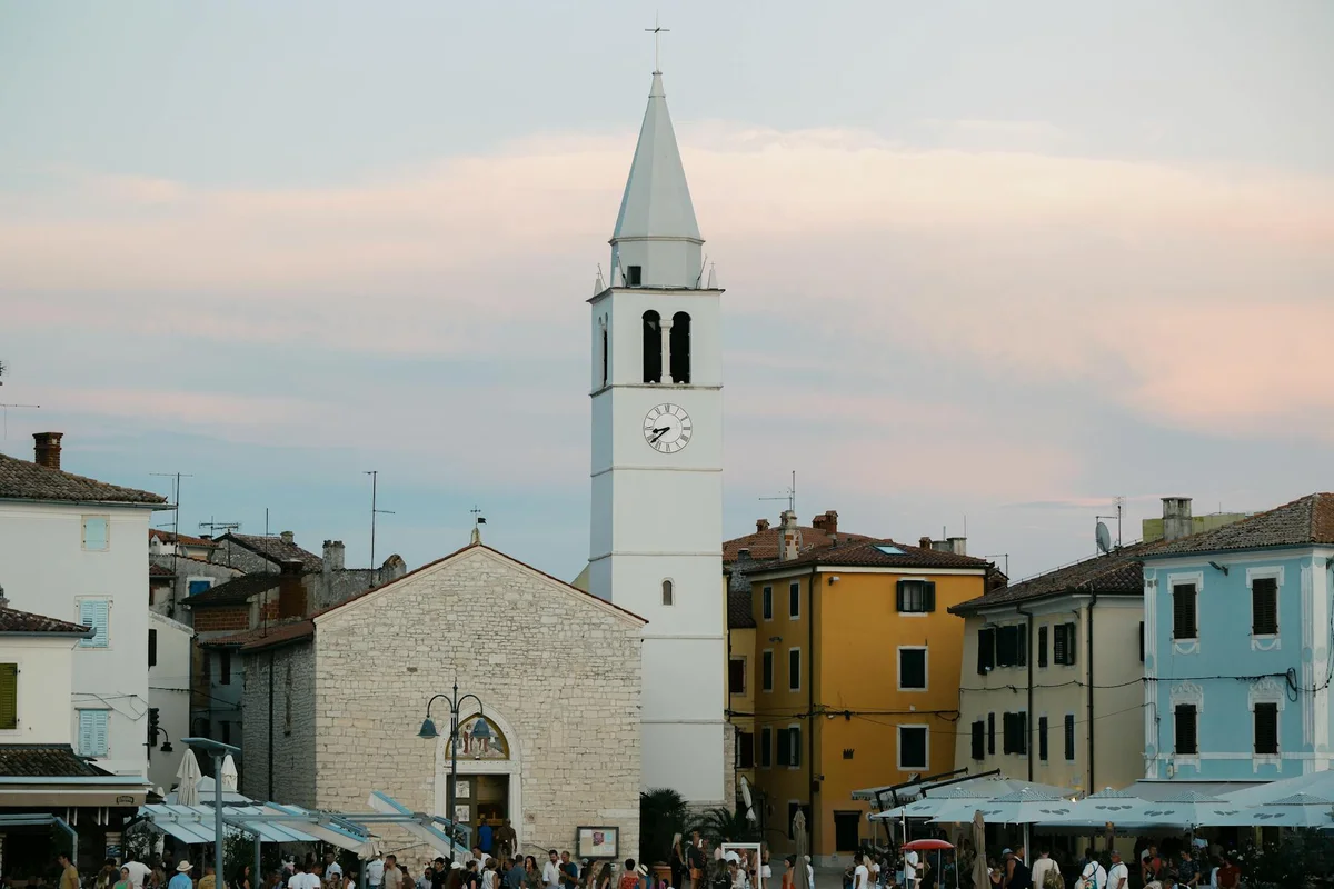 Cathedral of St. Anastasia feature