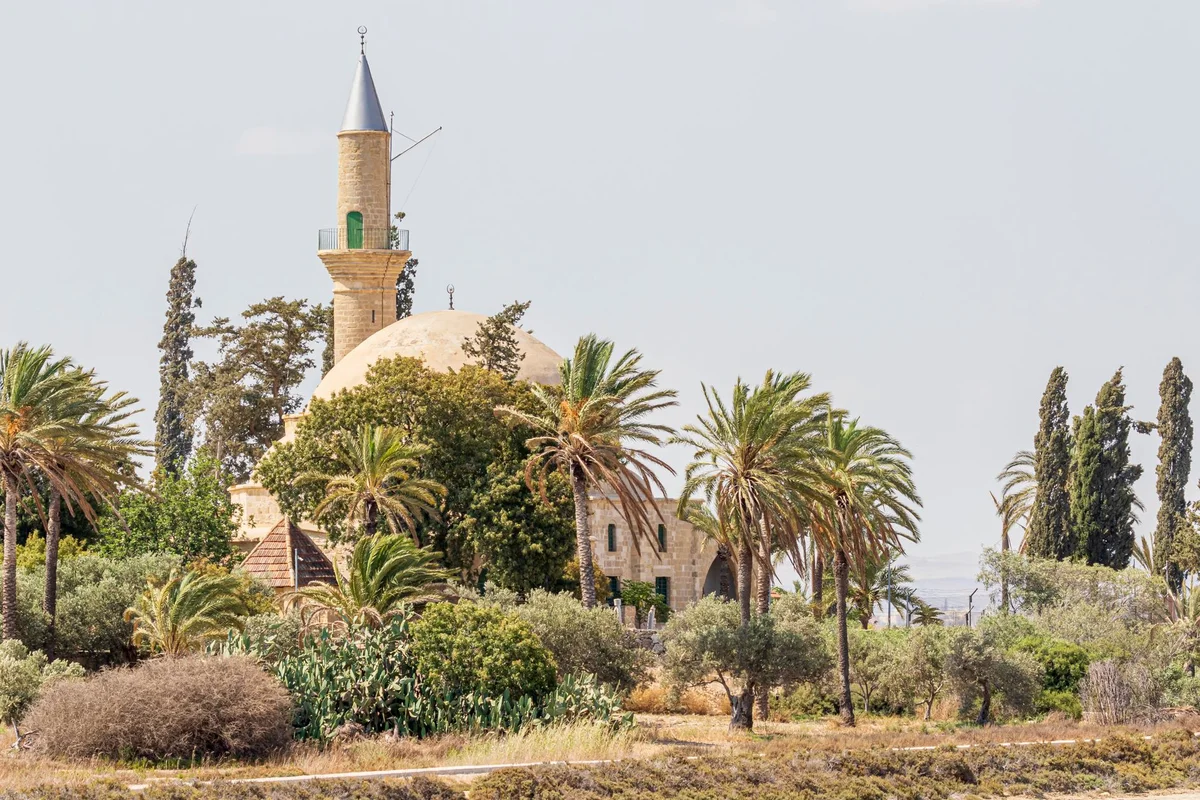 Hala Sultan Tekke view 2