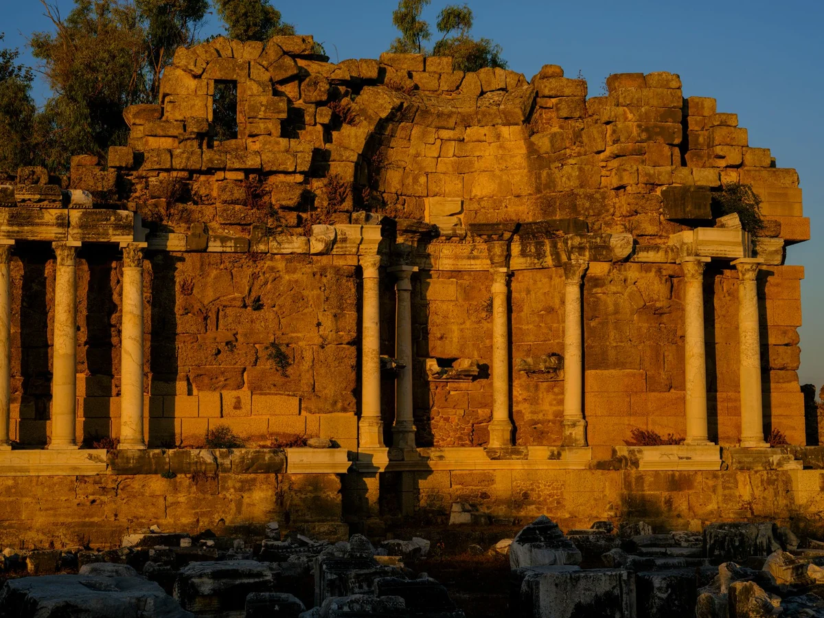 House of Dionysus feature