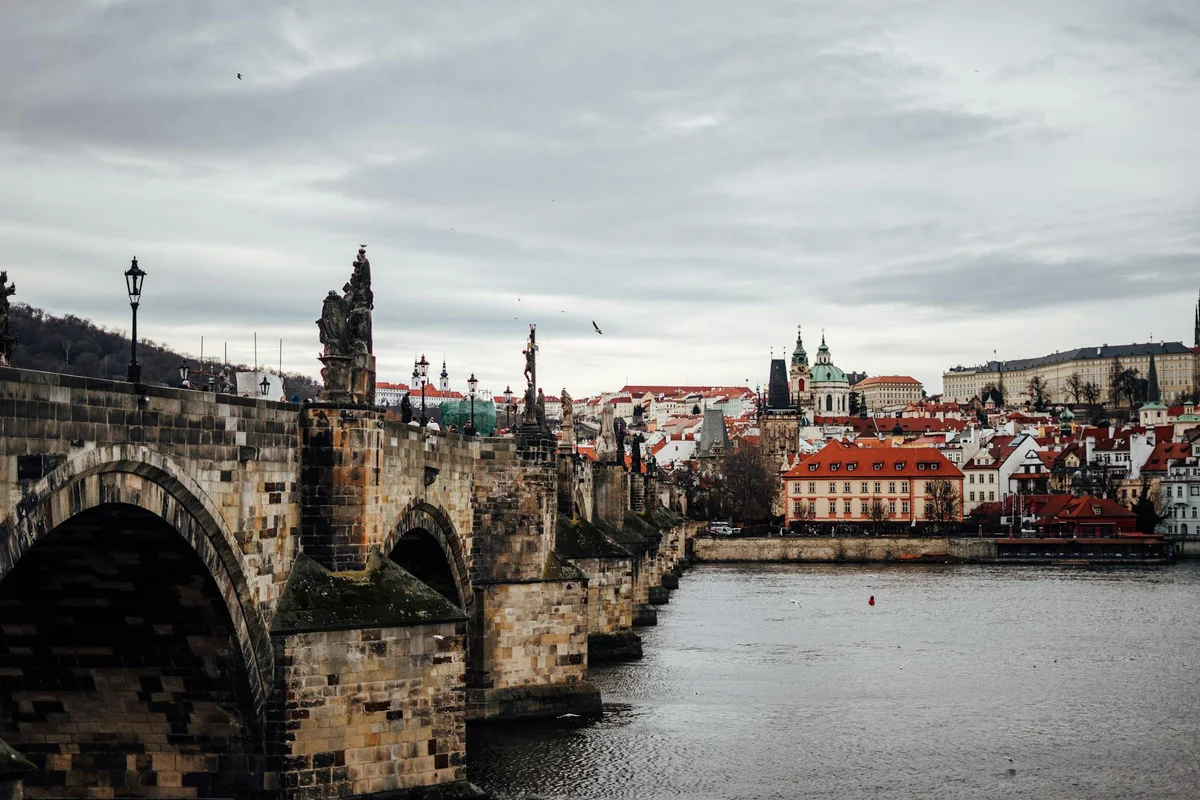 Charles Bridge feature