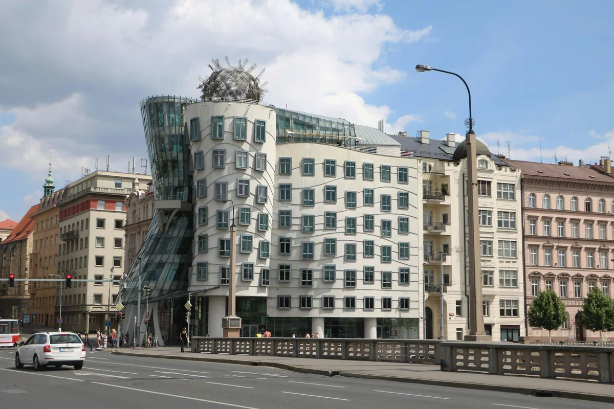 Dancing House feature