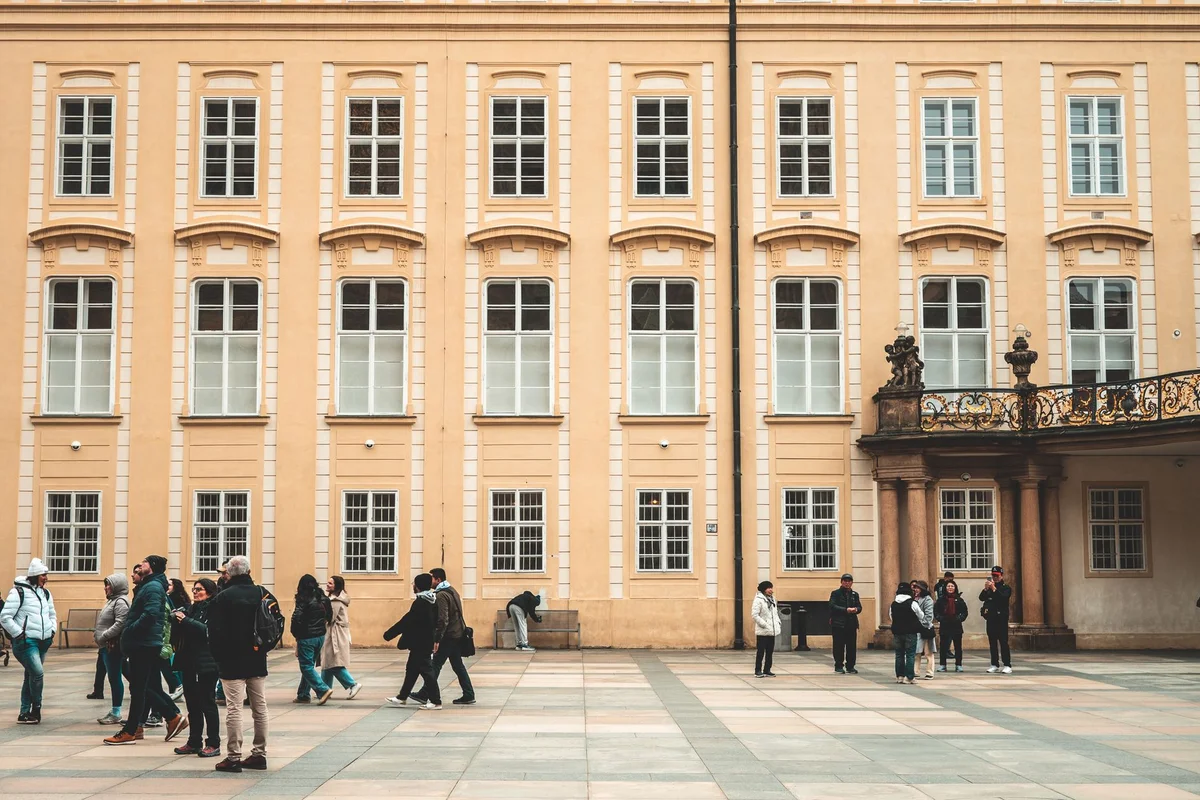 Kasárna Karlín feature