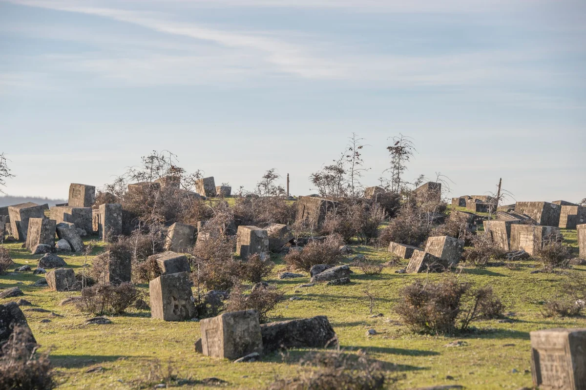 Old Jewish Cemetery view 2