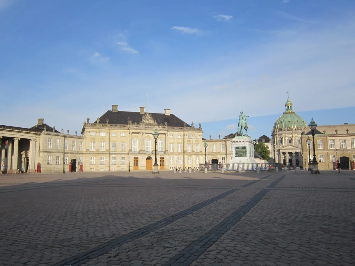 Frederik's Church feature