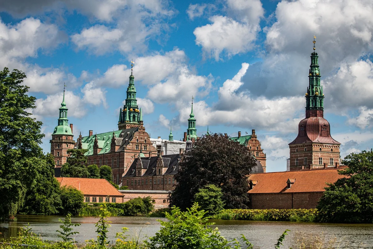 Frederiksborg Castle feature