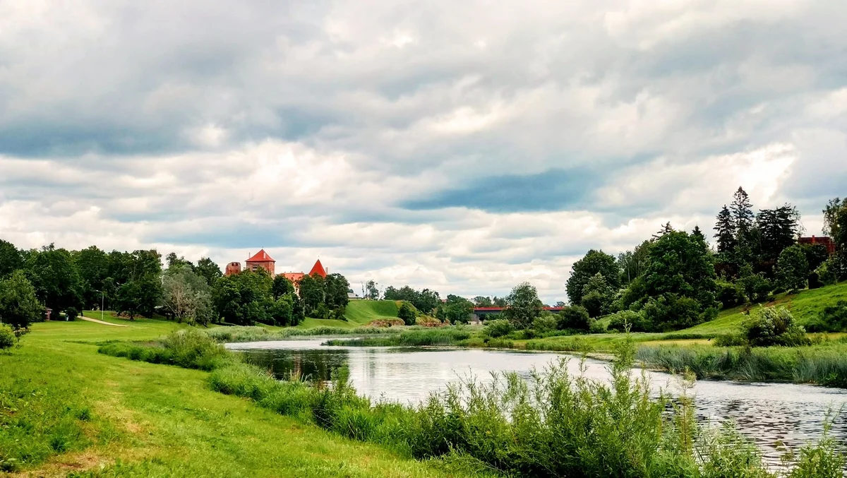 Narva River Promenade view 1