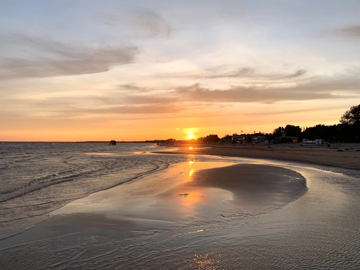 Pärnu Beach Promenade feature
