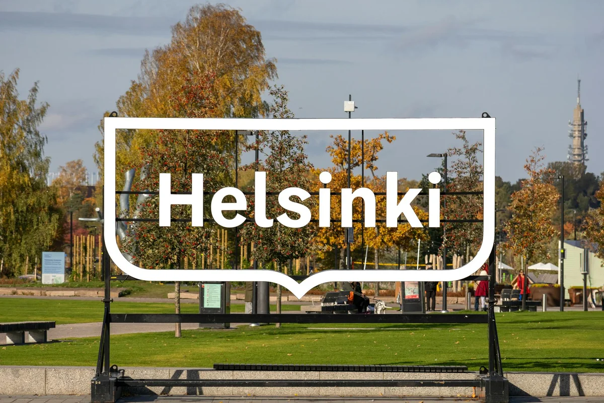 Esplanade Park Helsinki feature