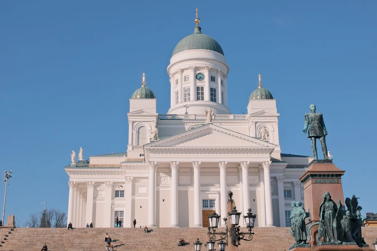 Helsinki Senate Square feature