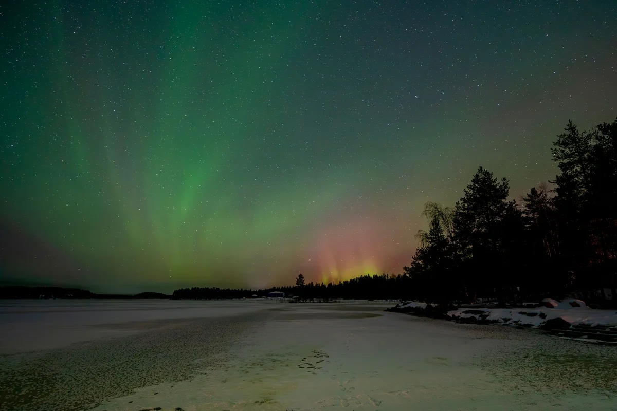 Lake Inari feature