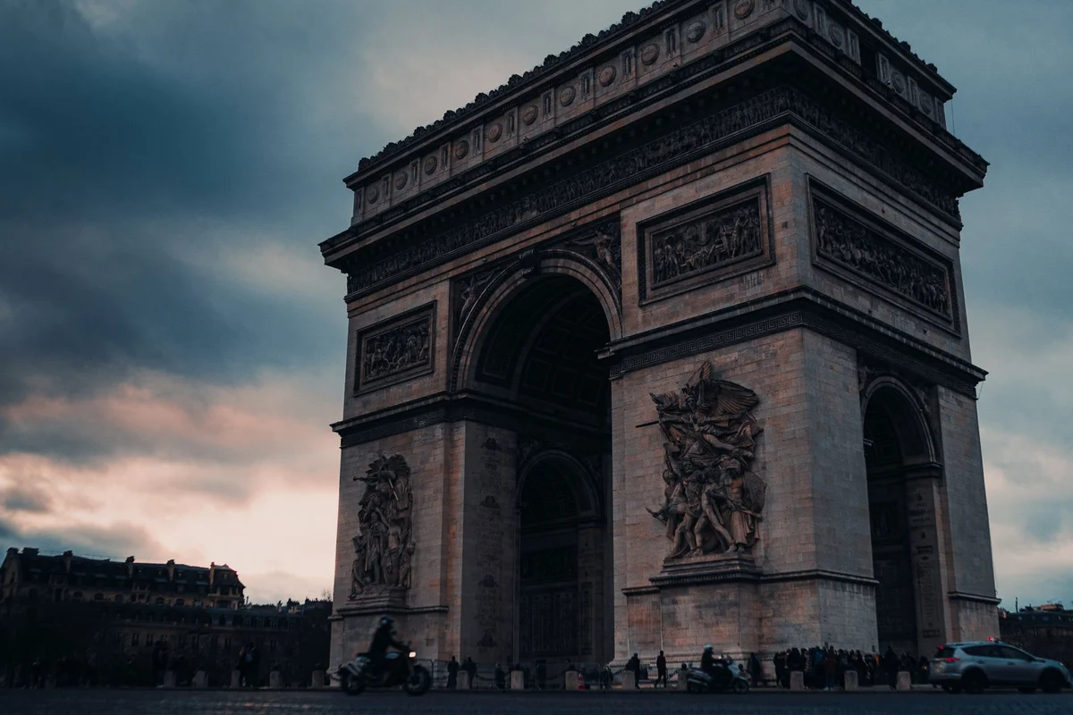 Arc de Triomphe view 2