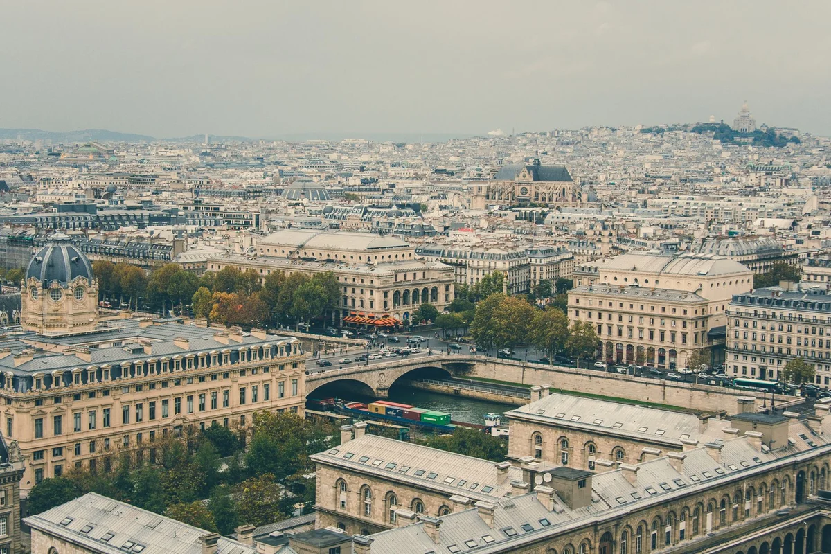 Fondation Louis Vuitton view 2
