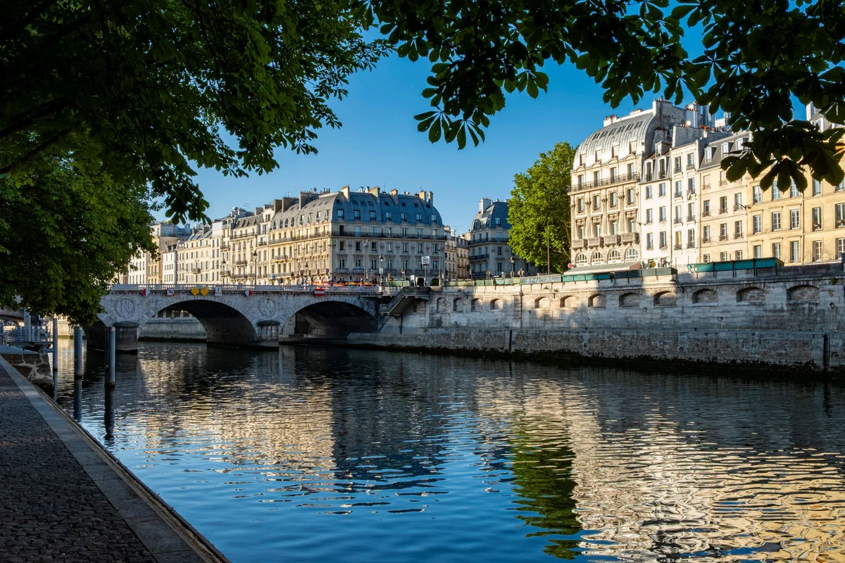 Île Saint-Louis view 1