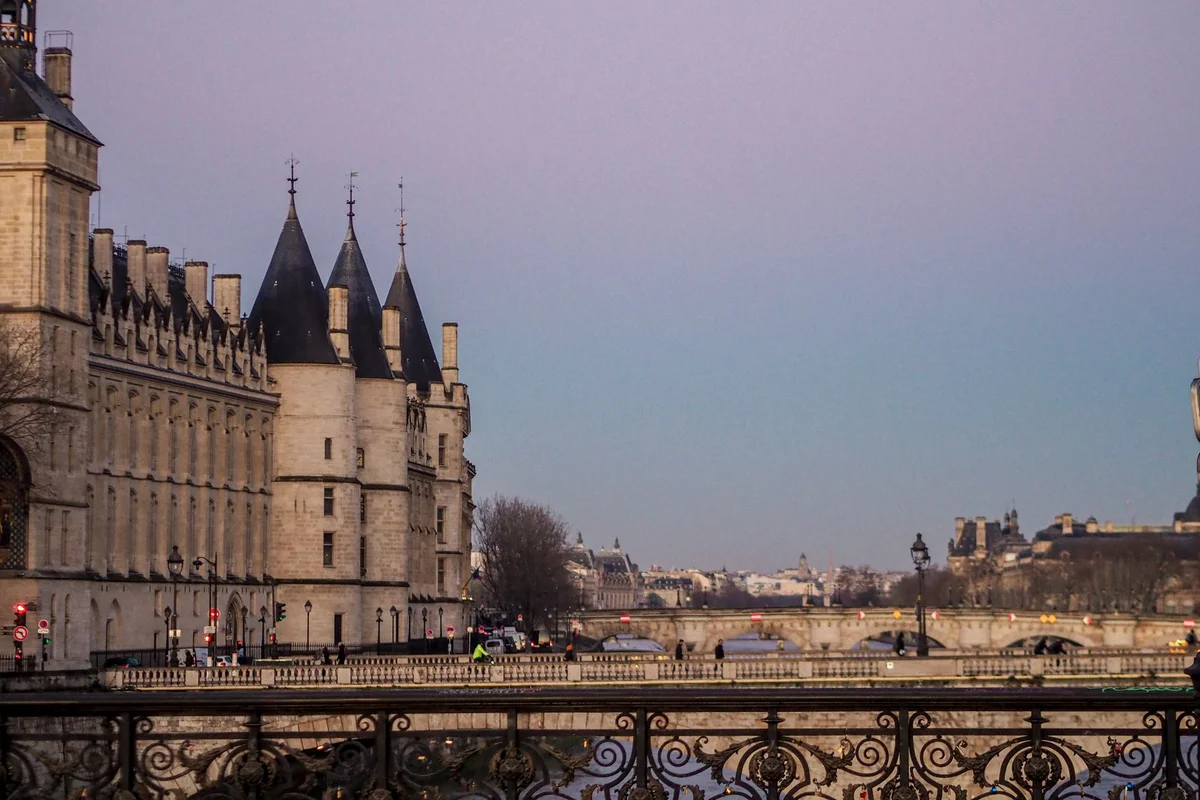 Île Saint-Louis view 2