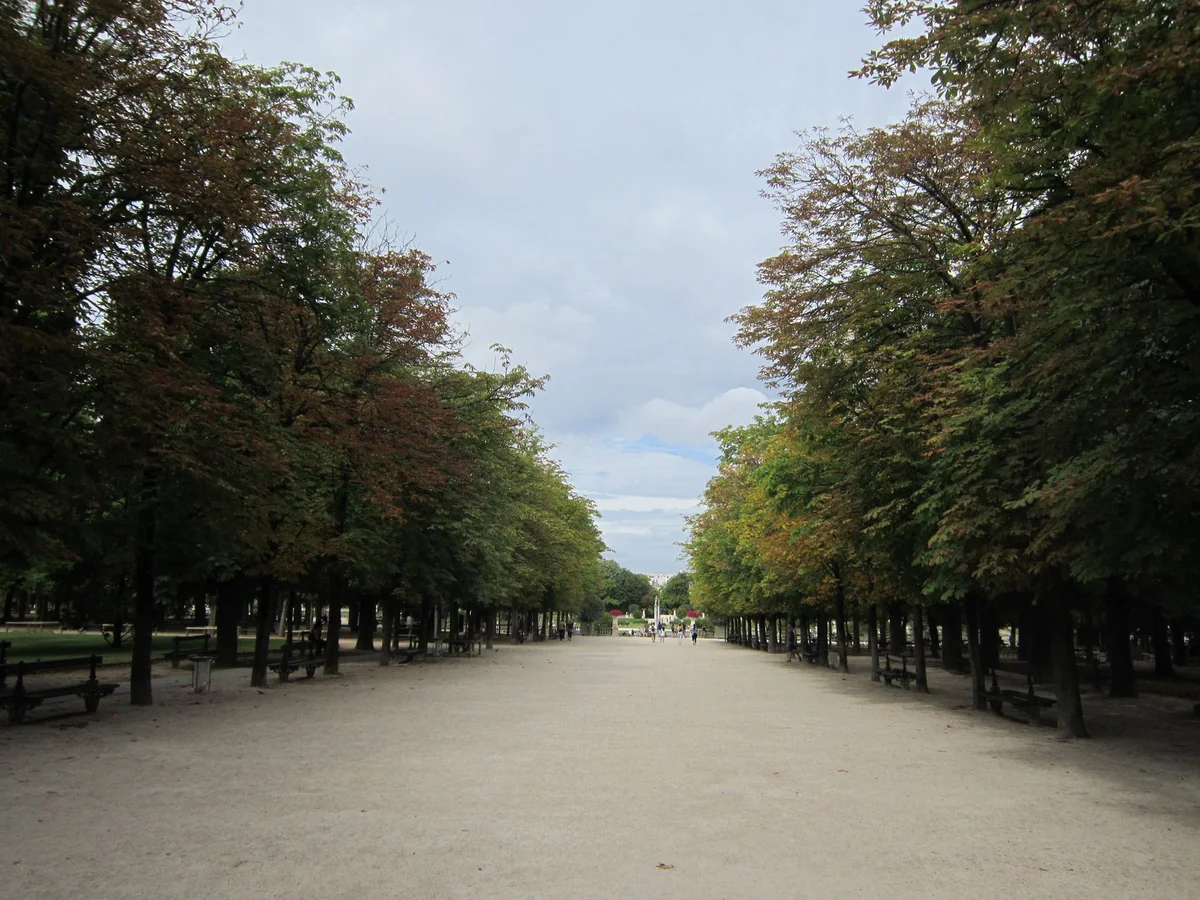 Jardin du Palais-Royal view 1